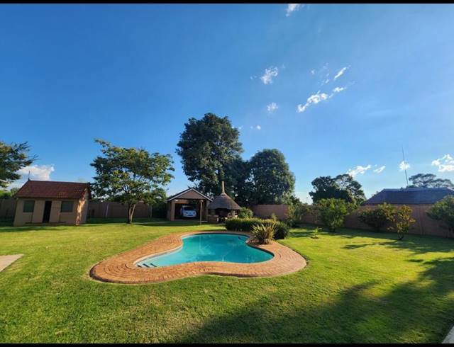 4 BEDROOM HOUSE FOR SALE IN ROBIN PARK